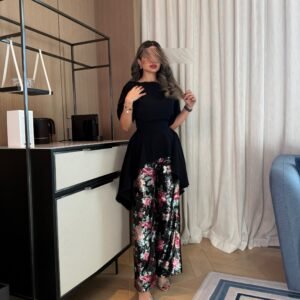 Alternative view of Flower