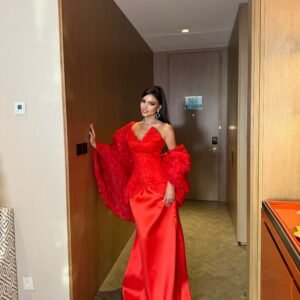 ROUGE - Image 4